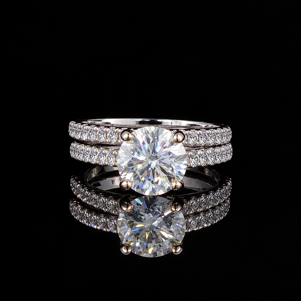 Round Brilliant Diamond Solitaire Ring in White Gold